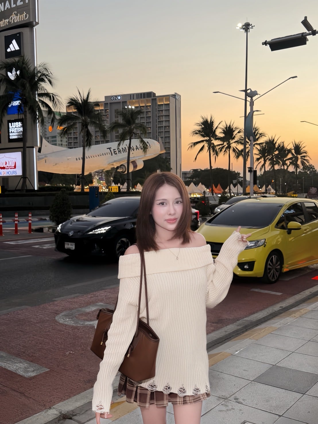 แบมแบม รับงานไซด์ไลน์ เด็กเอ็น - แกลลอรี่รูปที่ 2