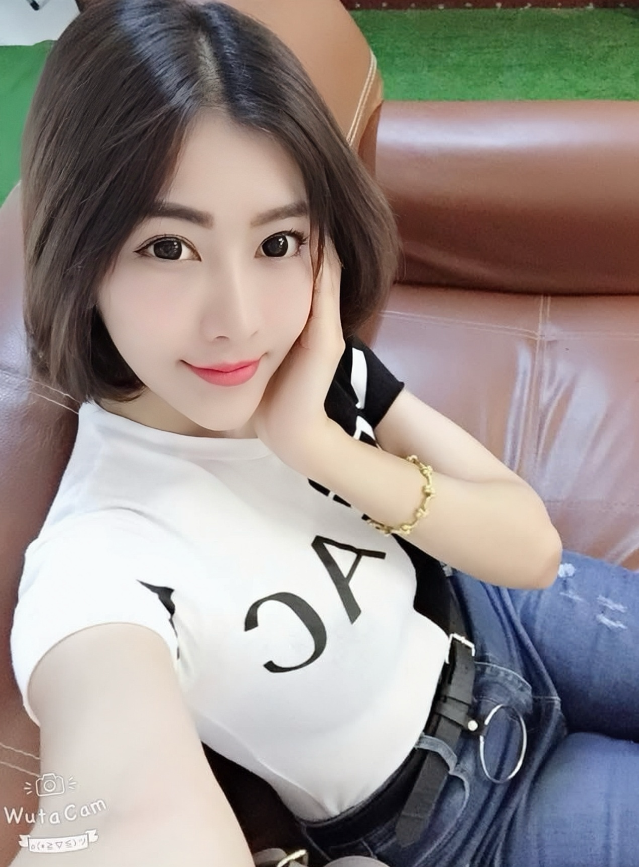 ลียา รับงานไซด์ไลน์ เด็กเอ็น พื้นหลังโปรไฟล์